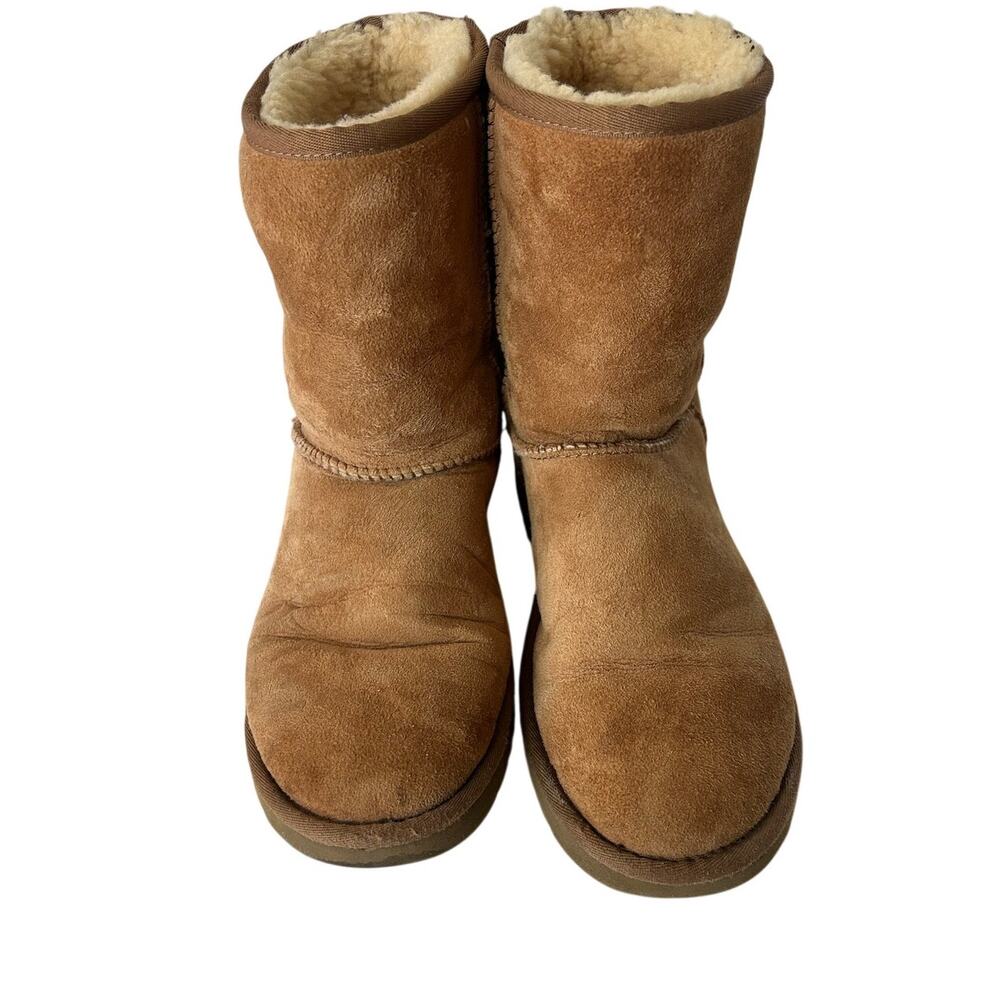 Ugg Classic Shorts Boots size 8